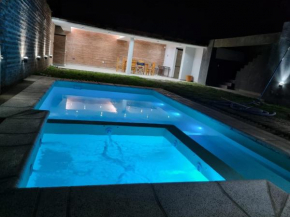 Casa amplia en ubicación tranquila de la ciudad